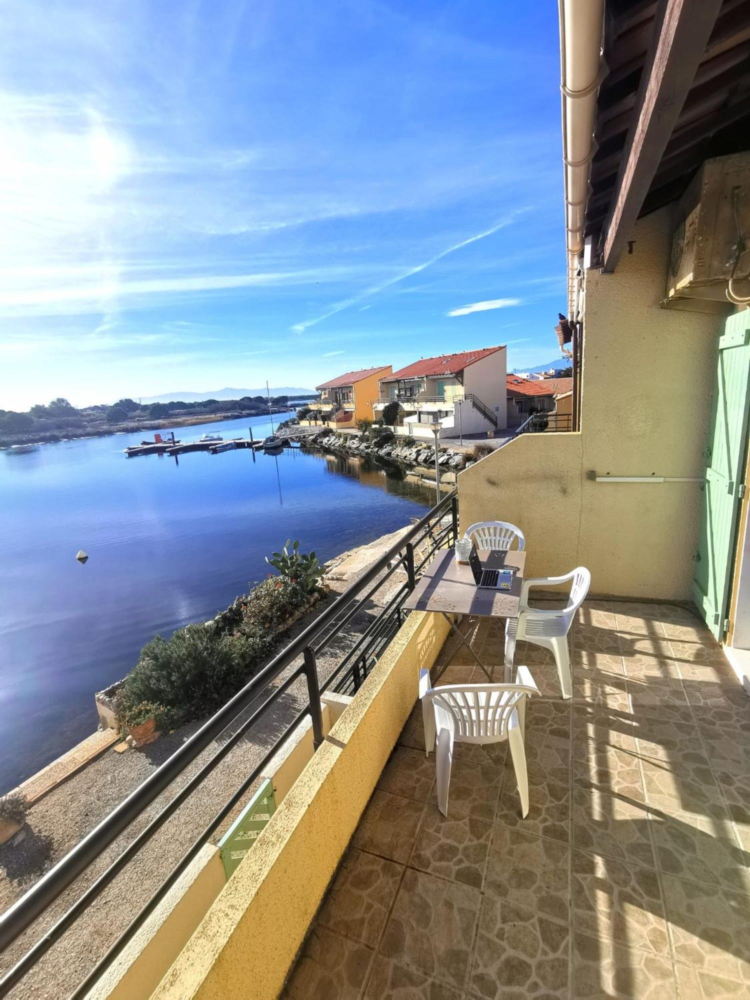 Appartement Coup De Coeur Les Pieds Dans L'Eau Le Barcarès Екстериор снимка